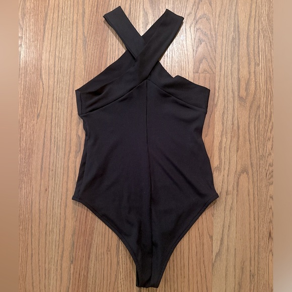Zara black ribbed bodysuit with cross halter top size medium - Picture 1 of 10